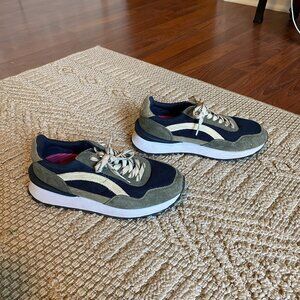 Nothing New Verge Sneakers – Women’s Size 6.5, Ocean Pine Green